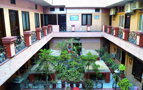 Hotel Shiraz Continental 2