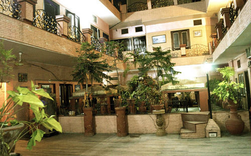 Hotel Shiraz Continental 3