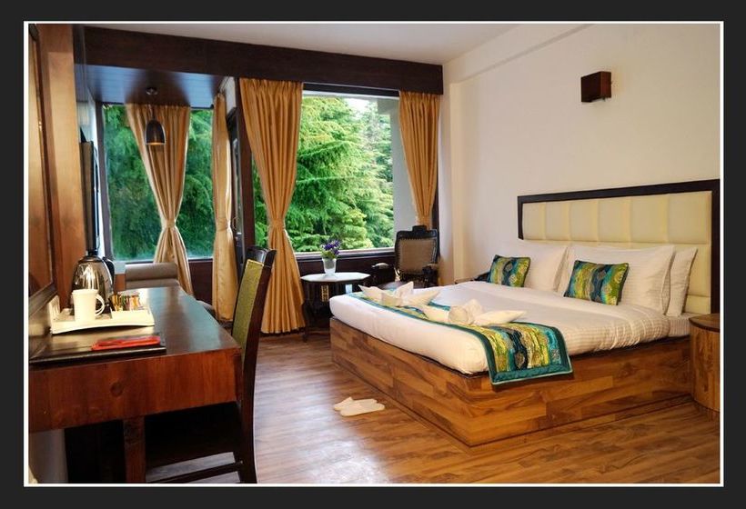 Hotel The Whispering Inn 12