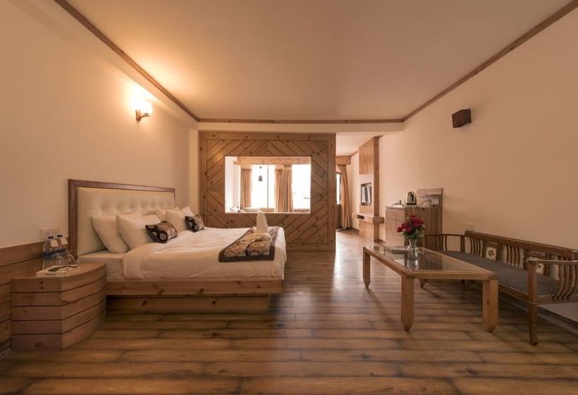 Hotel The Whispering Inn 6