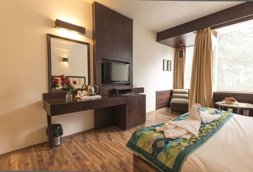 Hotel The Whispering Inn 9