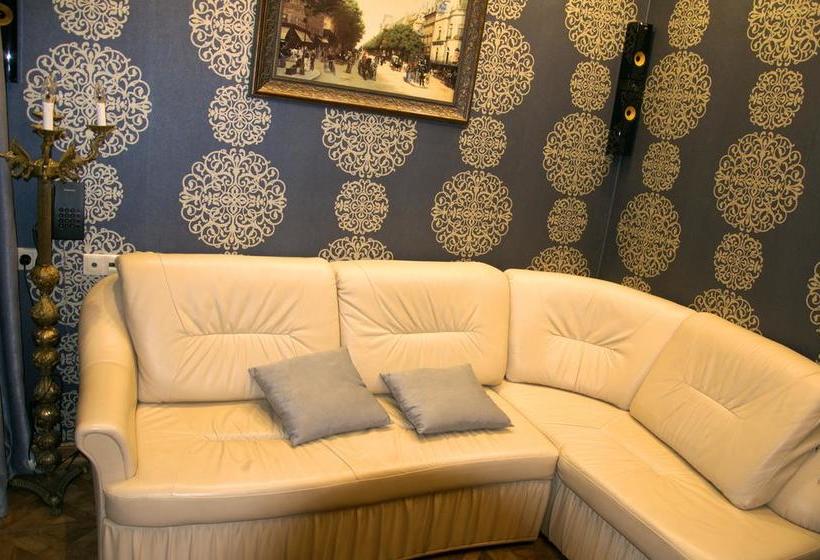 Hotel Poruchik Rzhevsky Art 11