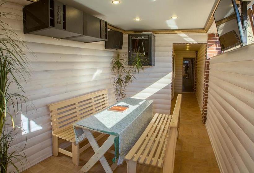 Hotel Poruchik Rzhevsky Art 12