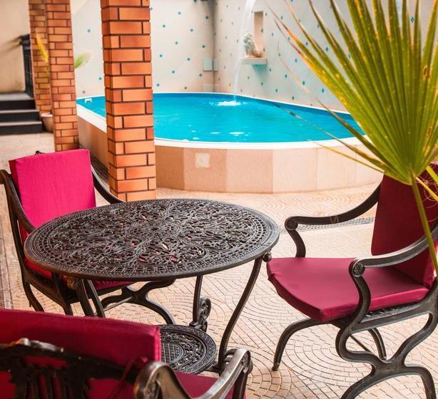 Hotel Poruchik Rzhevsky Art 8