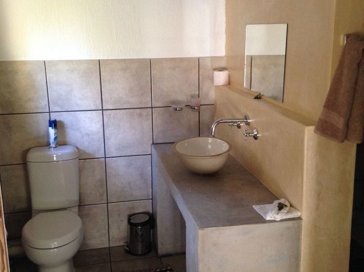 Hotel The Bush Pub & Inn 10