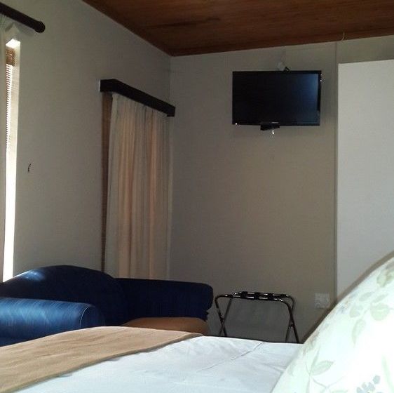 Lanseria Country Estate 13