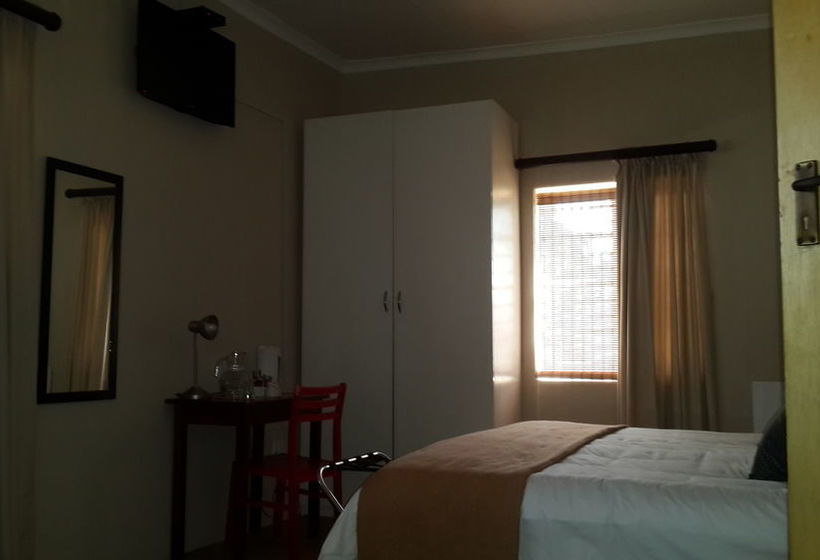 Lanseria Country Estate 17