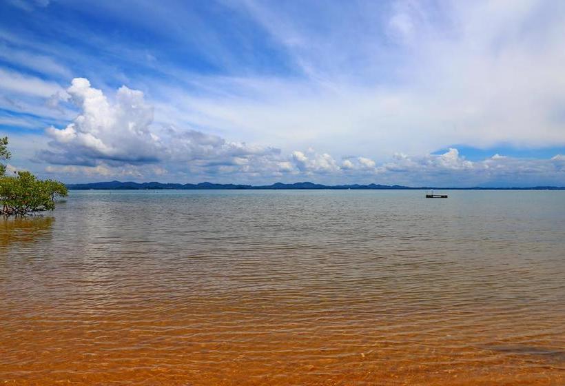 Hotel Amber Sands Beach Resort 1