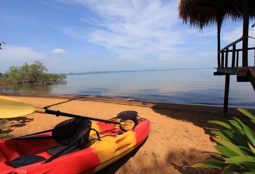 Hotel Amber Sands Beach Resort 10