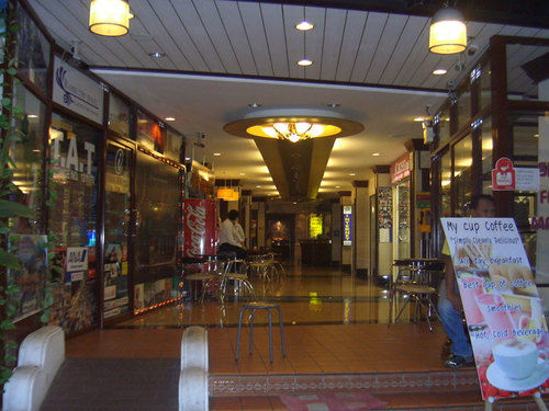 Hotel Rambuttri House 9