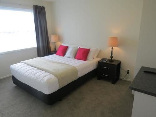 Ellena Court Motel 3