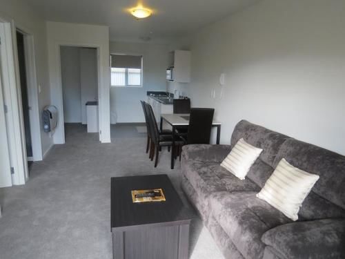 Ellena Court Motel 4