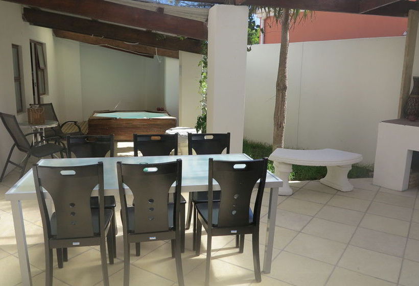 Pension Abington Manor - Fish Hoek Guesthouse 3