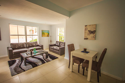 Pension Abington Manor - Fish Hoek Guesthouse 9