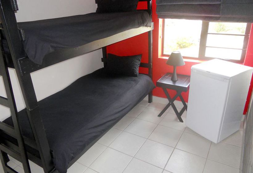 Hostel Hard Rock Backpackers 11