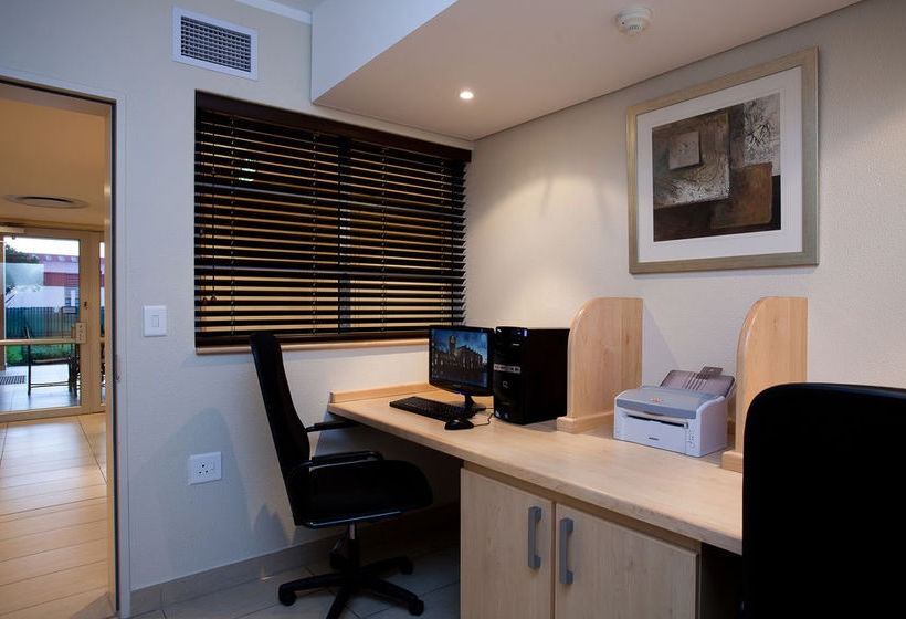 Hotel Road Lodge Port Elizabeth Airport 5