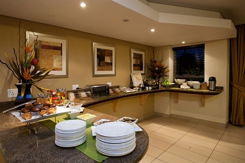 Hotel Road Lodge Port Elizabeth Airport 8