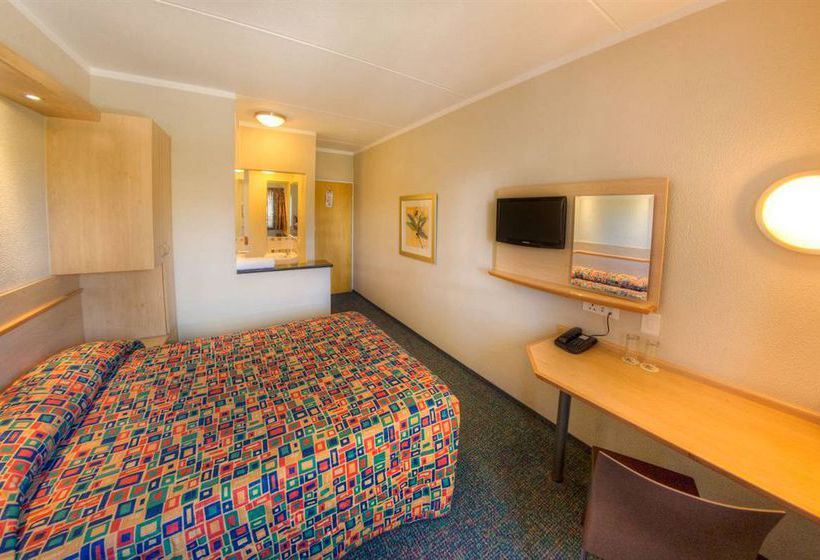 Hotel Road Lodge Rivonia 10