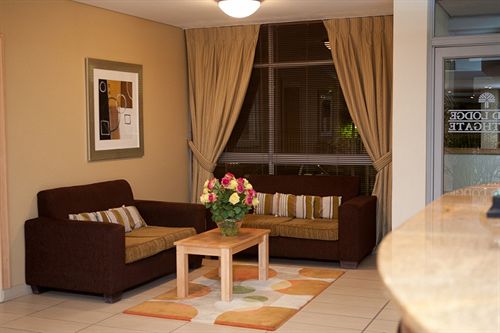 Hotel Road Lodge Southgate 7