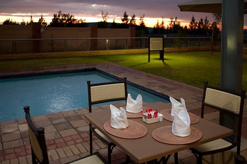 Hotel Road Lodge Southgate 8