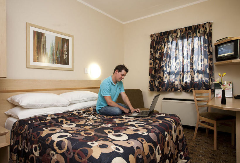 Hotel Road Lodge Bloemfontein Airport 4