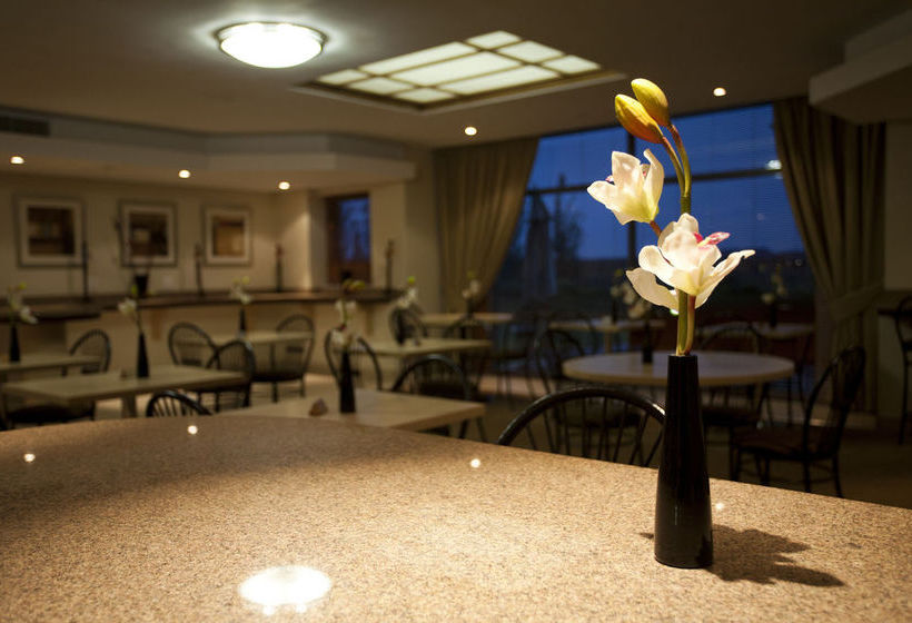 Hotel Road Lodge Bloemfontein Airport 9