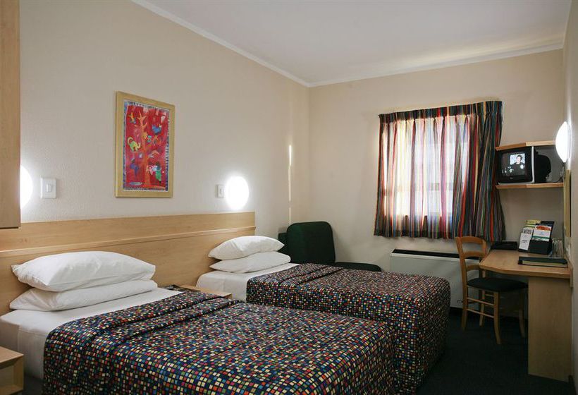 Hotel Road Lodge Potchefstroom 3