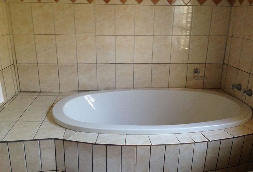 Pension Colts Hill Guest House 12