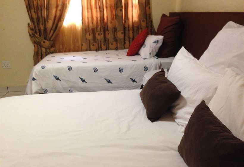 Pension Colts Hill Guest House 13