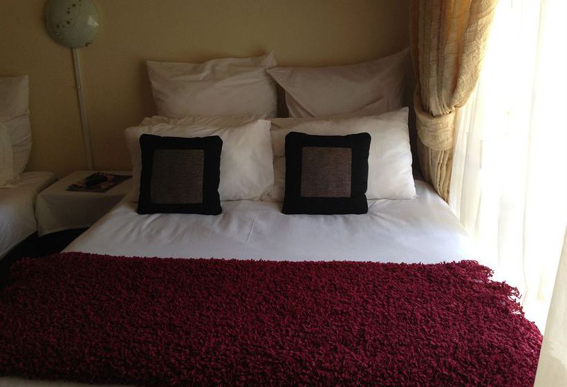 Pension Colts Hill Guest House 5