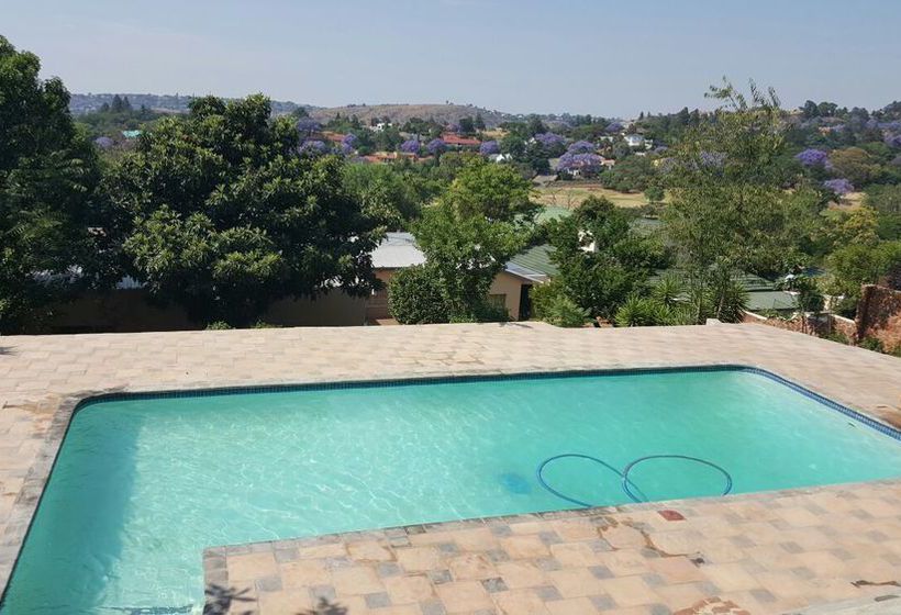 Pension Suburbian Lodge 17