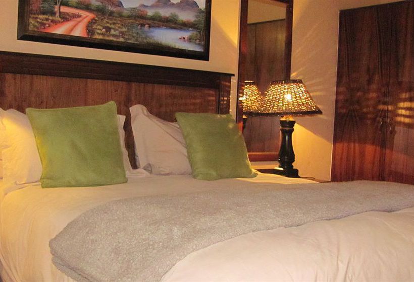 Pension Flamingo's Nest Guest House & Conference Centre 1