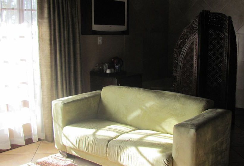 Pension Flamingo's Nest Guest House & Conference Centre 6