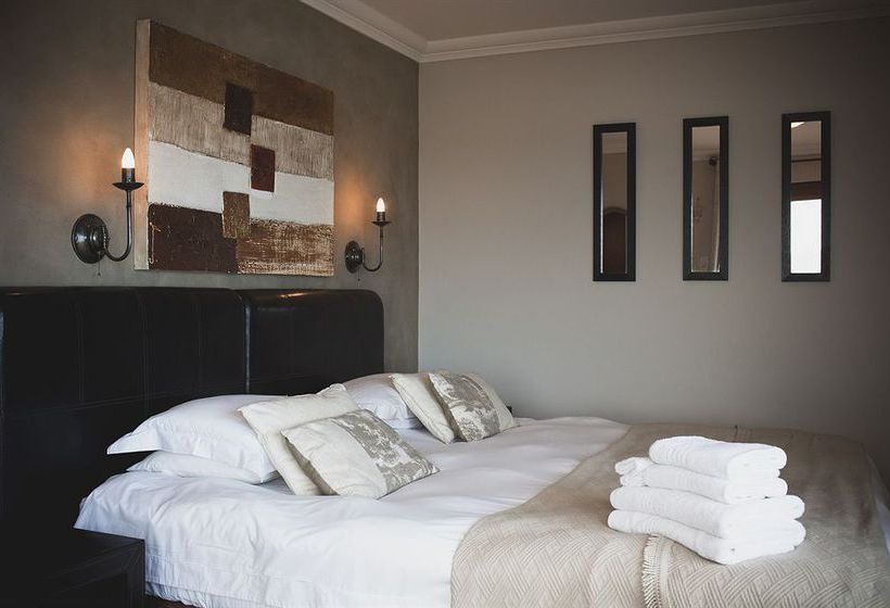 Pension Dolphin Dunes Guest House 11