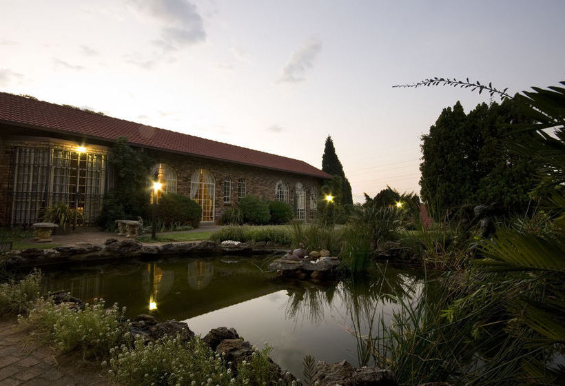 Pension Farmers Folly Guest House 11