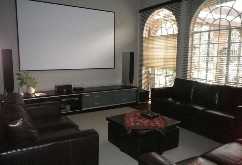 Pension Farmers Folly Guest House 3