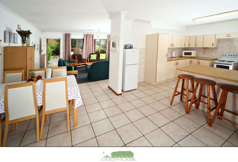 De Keurboom Guesthouse 9