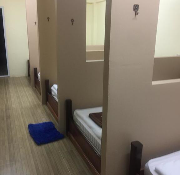 Phangan Barsay Hostel