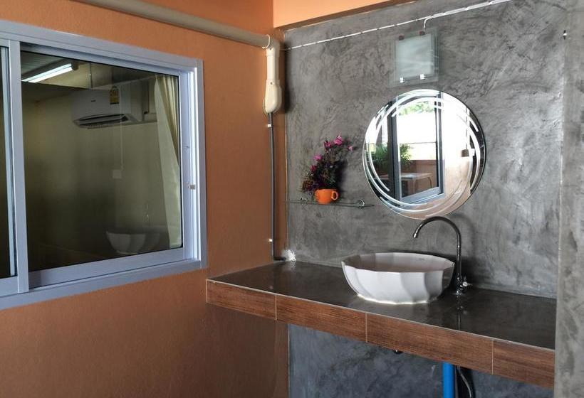 Phangan Barsay Hostel 9