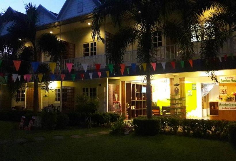 Hotel Bamboo House Resort 10