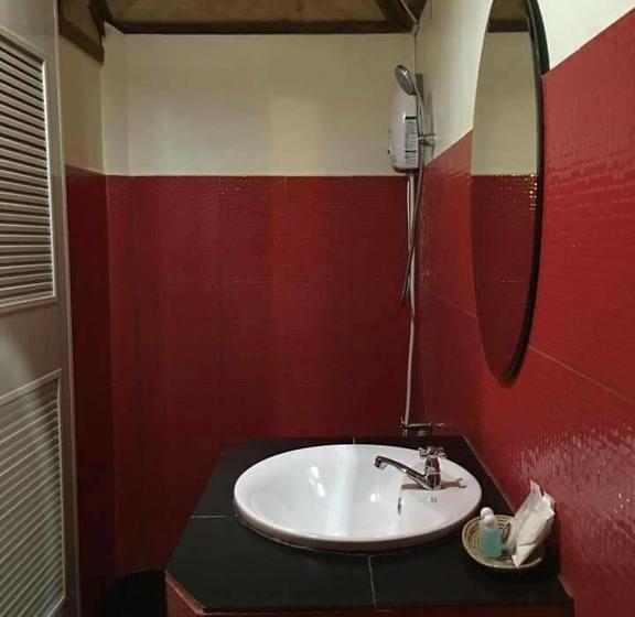 Hotel Bamboo House Resort 7