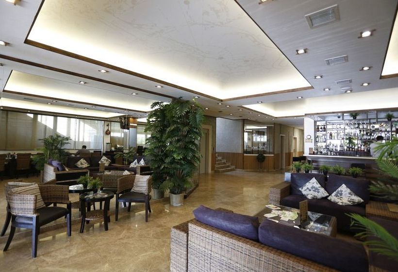 Boutique Hotel La Terrassa 15