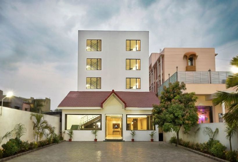 Hotel Shirdi Sai Wada 15