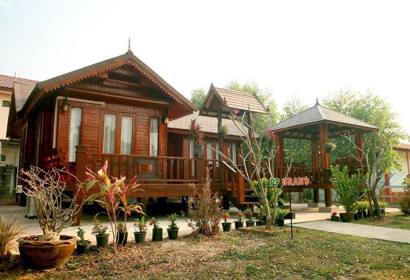 Park & Pool Resort 10