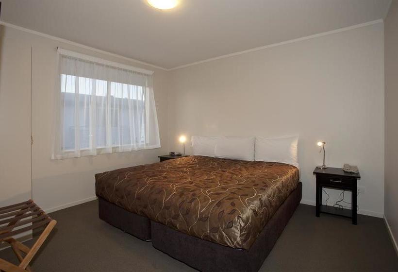 Motel Atrium On Ulster 11