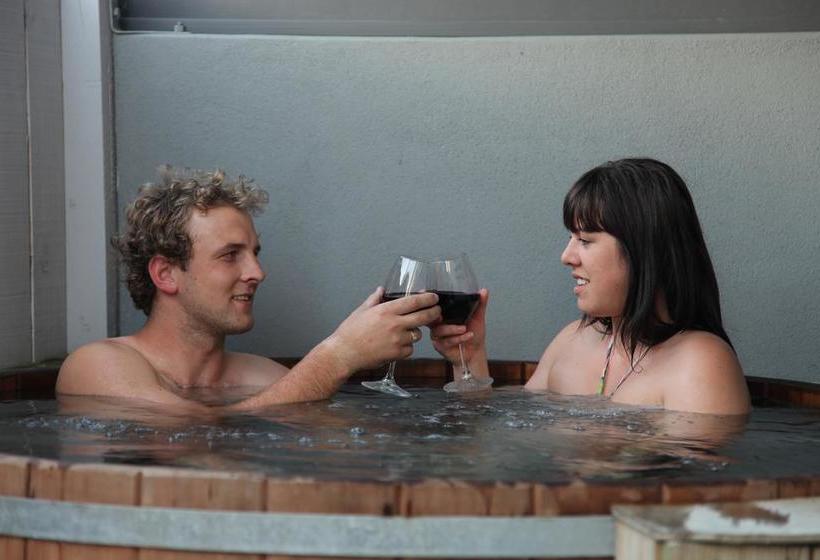 Motel Atrium On Ulster 20