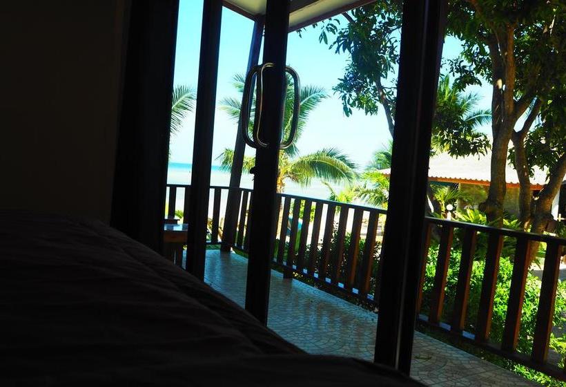 Hotel The Scenery Beach Resort 10