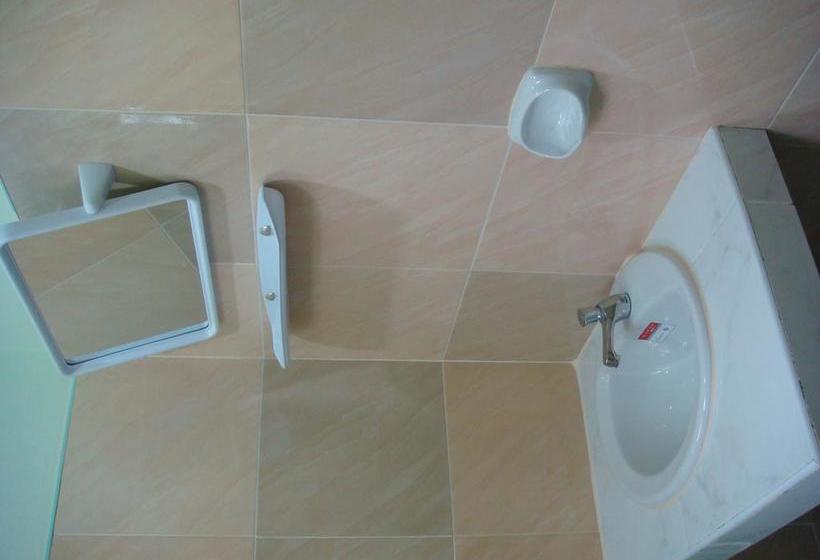 Hotel The Scenery Beach Resort 2