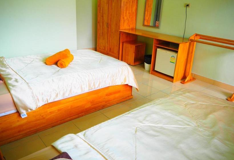 Hotel The Scenery Beach Resort 4