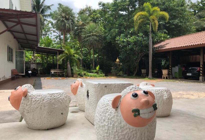 Hotel Papangkorn House 2